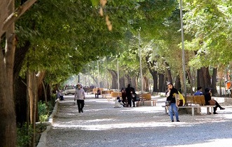 بازسازی محور میانی چهارباغ با بهره گیری از نظرمتخصصان شهری