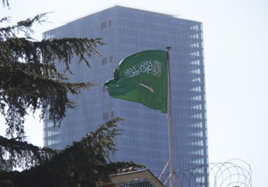 انتشار فیلم مراجعه خودروهای مشکوک سعودی به کارواش در روز قتل خاشقجی