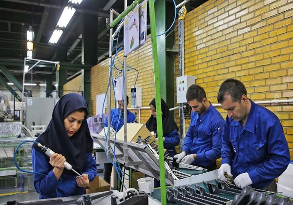 پرداخت حقوق کم به کارگران، اصلی ترین دلیل بیمه نشدن آنها توسط کارفرمایان
