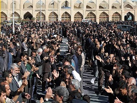اجتماع عظیم عزادارن اربعین حسینی در میدان امام علی(ع)