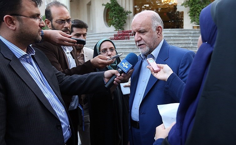 انتقال نفت ایران به روسیه جهت فروش را تکذیب می&zwnj;کنم