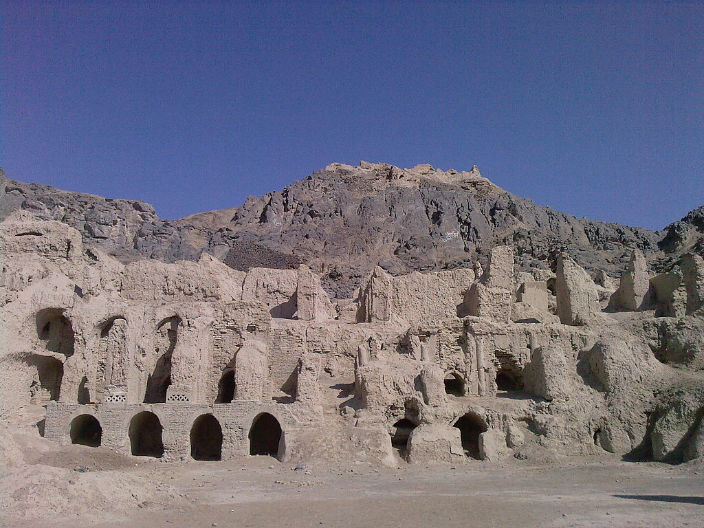 تخت جمشید خشتی کجاست؟