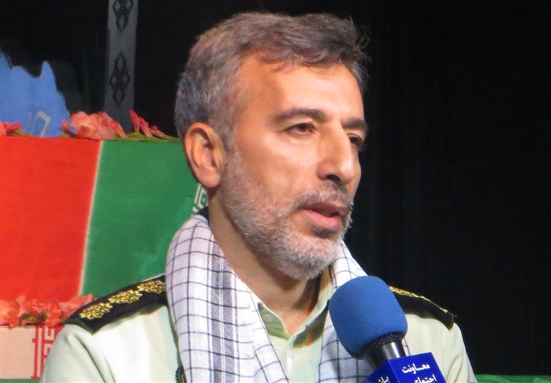 فرمانده انتظامی کرمان از برترین فرماندهان در رسیدگی به خانواده های شهداست