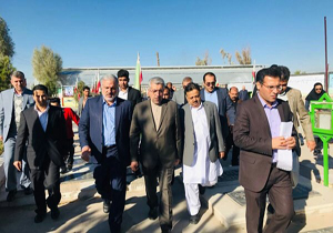 وزیر نیرو به مقام شامخ شهدا در زاهدان ادای احترام کرد