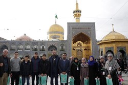 برگزیدگان المپیاد دانش&zwnj;آموزی لبنان به حرم رضوی مشرف شدند