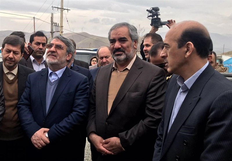 وزیر کشور از روند اجرای پروژه گردنه صلوات&zwnj;آباد سنندج بازدید کرد
