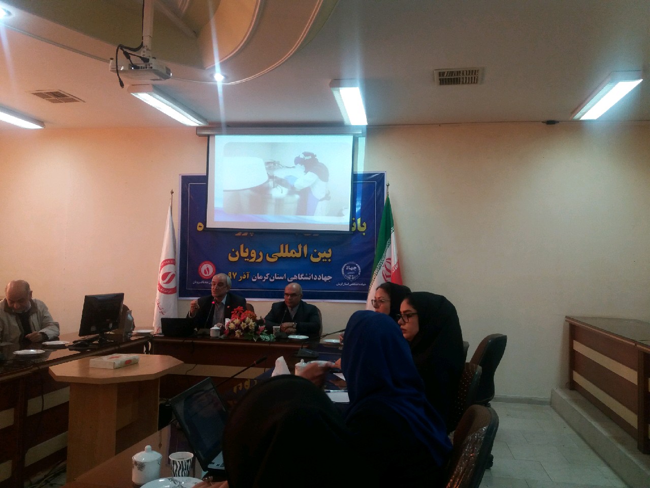 خبر خوش استاندار خوزستان به کارگران هفت تپه/ سوت قطار در گیلان به صدا درآمد/ وحدت، چتر همبستگی مسلمانان جهان/حرف&zwnj;هایی از دل یک هنر
