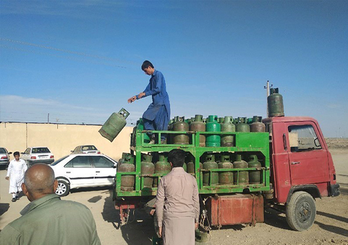 کمبود گاز در سیستان و بلوچستان داد مردم را درآورد + تصاویر
