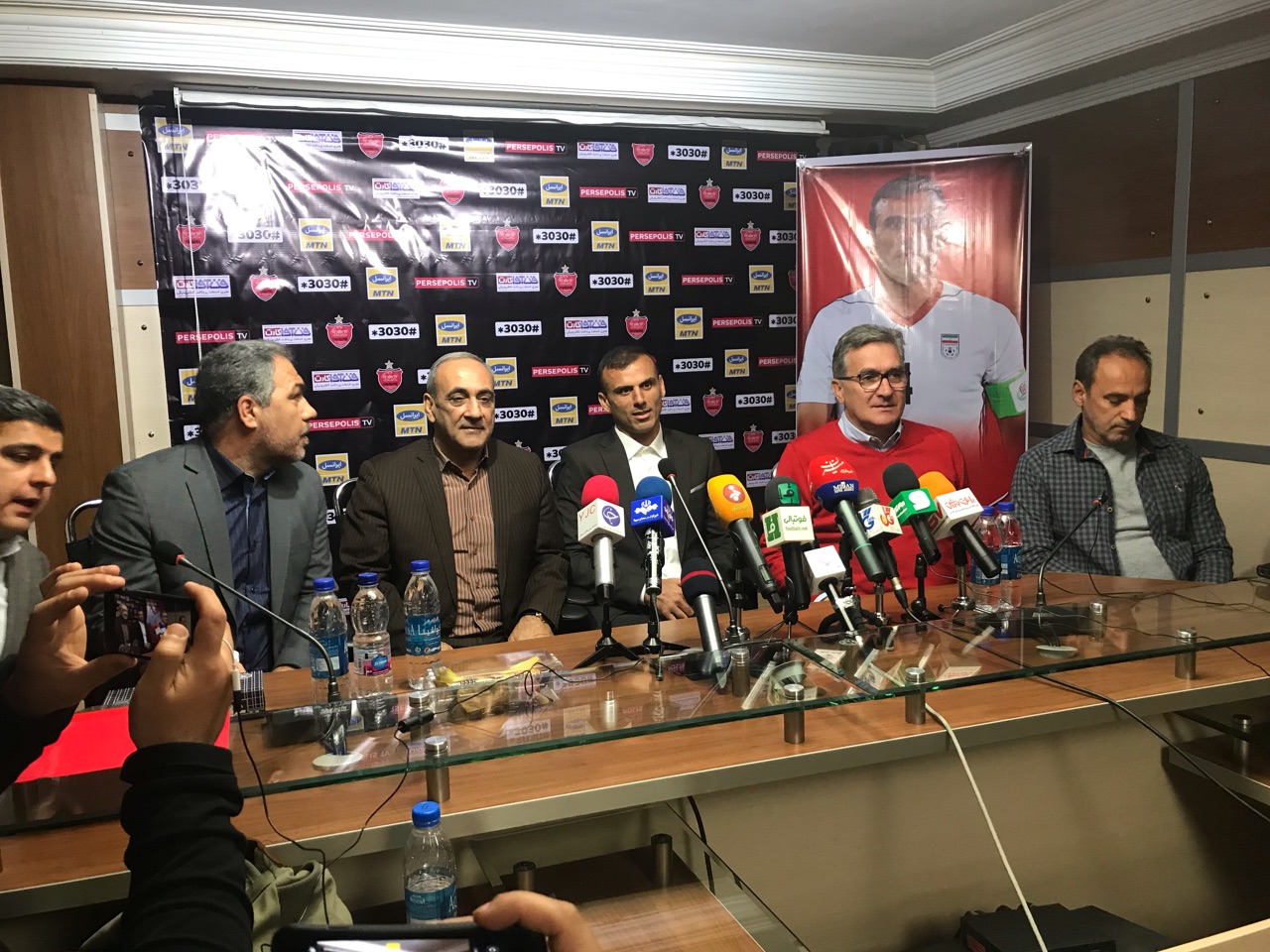 برگزاری نشست خبری خداحافظی سید جلال حسینی از تیم ملی فوتبال