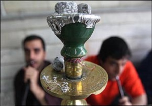 آثار زیانبار قلیان به خوبی برای جوانان تبیین نشده است