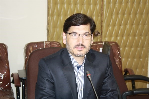 پایان نامه فروشی جامعه علمی را به ناهنجاری می&zwnj;کشاند/ تعداد واحدهای دانشگاهی در کشور استاندارد نیست