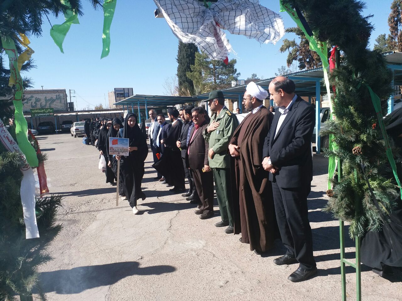 اعزام اولین کاروان دانش آموزی راهیان نور شهرستان زرند