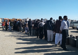 برخورد قضایی با سودجویان بازار گاز مایع در زاهدان آغاز شد