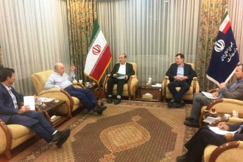 دیدار استاندار و نمایندگان مجلس ایلام با وزیر نفت