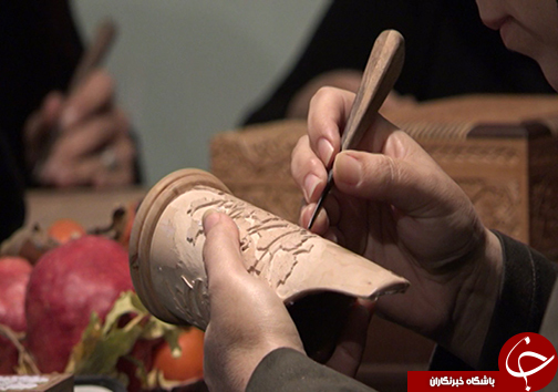 تار و پود زندگی مردم آباده با هنر منبت گره خورده است