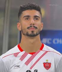 همتی: می‌خواهم به پرسپولیس کمک کنم