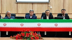خدمت به زائران پیاده باید مردم محورانه شود