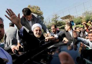 رئیس جمهور  وارد شهرستان سرخه شد