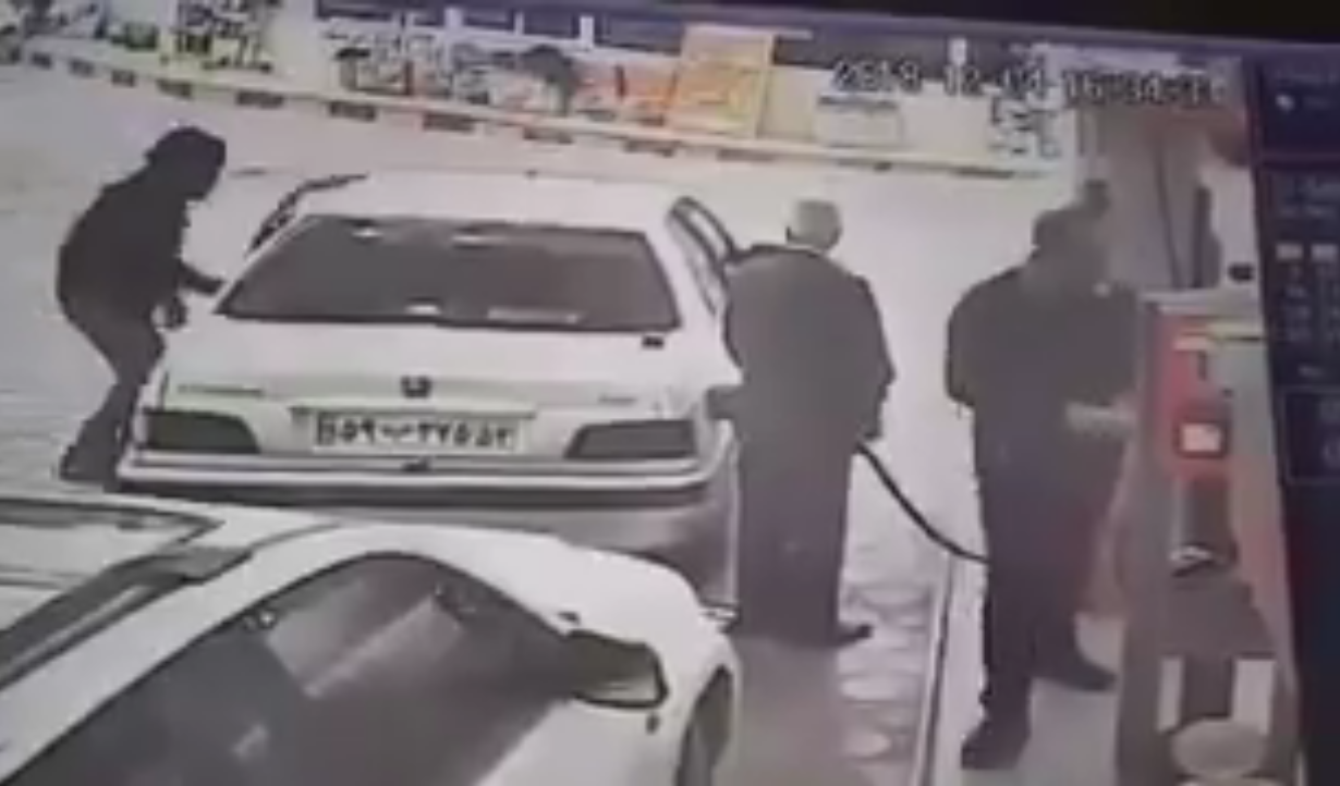 مدل عجیب و غریب سرقت ماشین در پمپ بنزین!