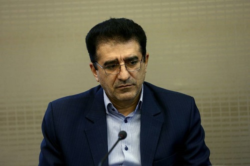 قادر آشنا سرپرست موسسه نمایشگاه&zwnj;های فرهنگی ایران شد
