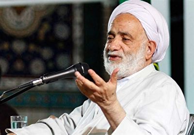 صحبت&zwnj;های جالب حجت الاسلام قرائتی درباره گوش کردن به سخنرانی&zwnj;های طولانی + فیلم