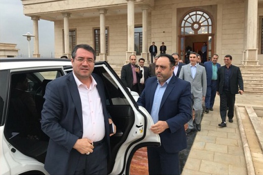 وزیر صنعت وارد اراک شد + برنامه&zwnj;ها