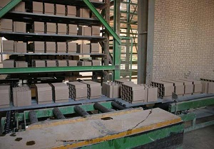 پیشرفت ۶۰ درصدی ساخت کارخانه آجر در سیریک