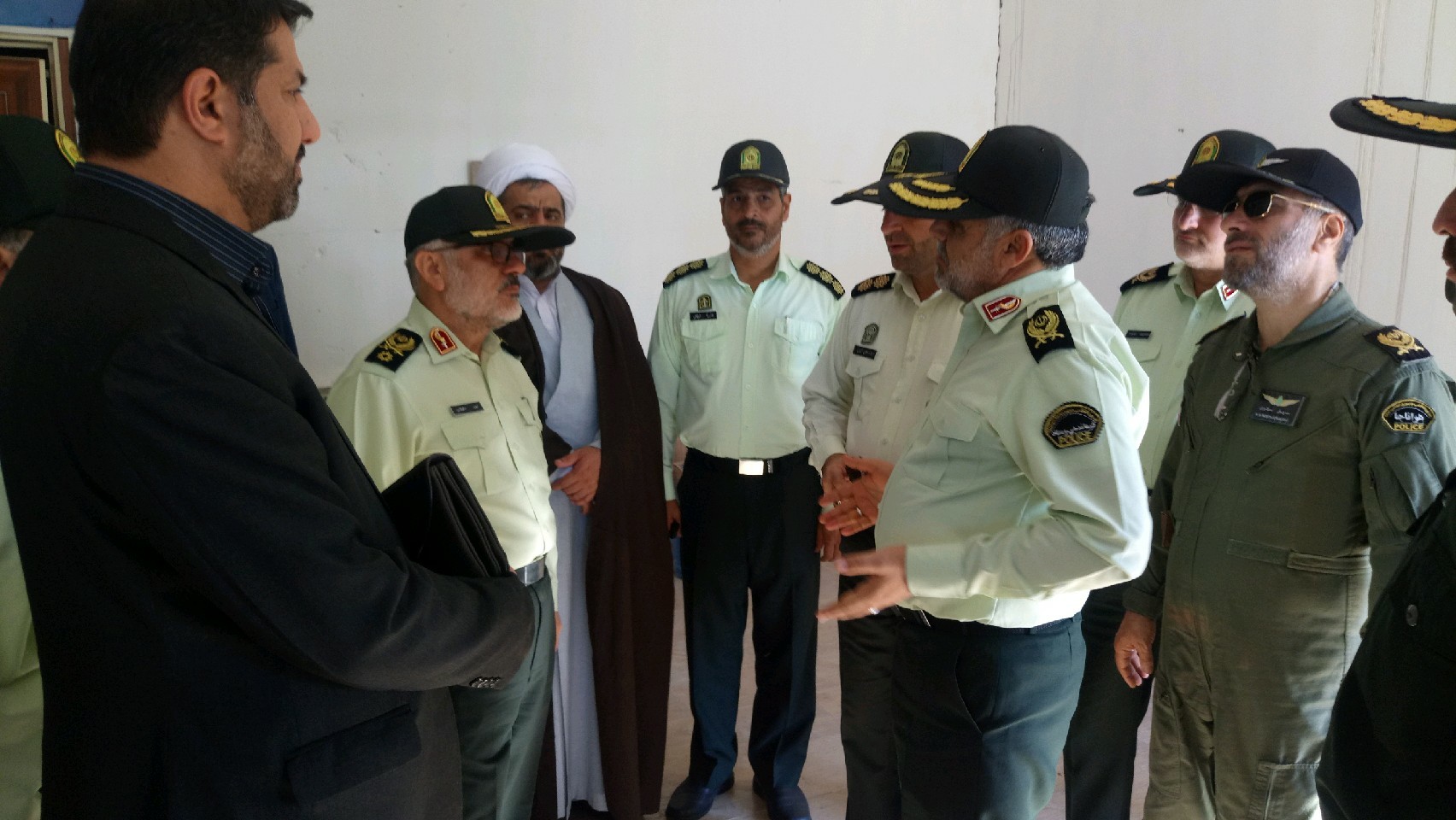 جانشین فرمانده ناجا از محل حادثه تروریستی چابهار بازدید کرد
