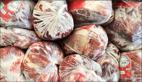 توزیع 70 تن گوشت منجمد قرمز در بازار خراسان شمالی