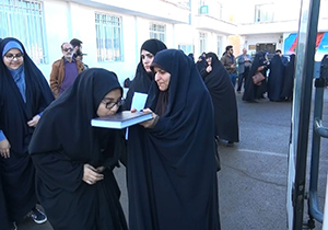 اعزام کاروان دانش آموزی کاشان به مناطق عملیاتی جنوب