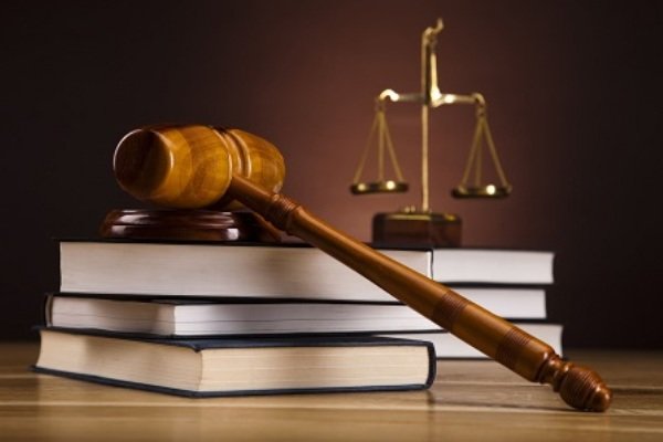 اعتراض ۵٠٠٠ نفر از وکلای جوان دادگستری به معضل بیکاری