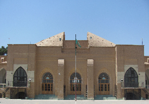 بازدید مدیران متوسطه دوم ناحیه سه استان فارس از دبیرستان ایرانشهر یزد
