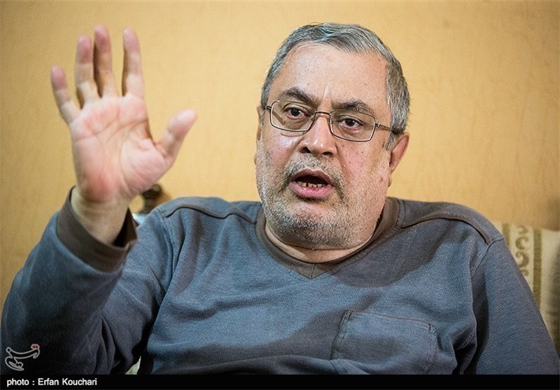 روحانی به بسیاری از وعدههایش عمل نکرد/احمدینژاد کاری کرد که ده «جمنا» نمیتواند «جمعنا» شود روحانی به بسیاری از وعدههایش عمل نکرد/احمدینژاد کاری کرد که ده «جمنا» نمیتواند «جمعنا» شود
