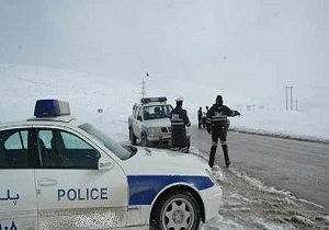 تردد در تمام گردنه‌های کردستان با زنجیر چرخ امکان پذیر است/ ممانعت ازتردد رانندگان فاقد زنجیر چرخ