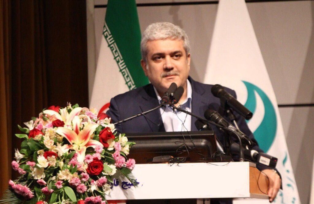 اگر به دنبال نگه داشتن جوانان در کشور هستیم باید در اقتصاد دانش بنیان سرمایه گذاری کنیم/ پول کشور کم نیست مشکلات فرهنگی هستند