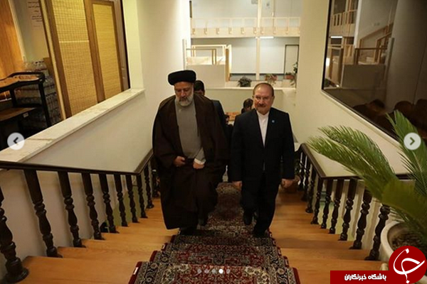 استقبال پرشور دانشجویان دانشگاه شهید بهشتی از حضور حجت&zwnj;الاسلام رئیسی در این دانشگاه+عکس