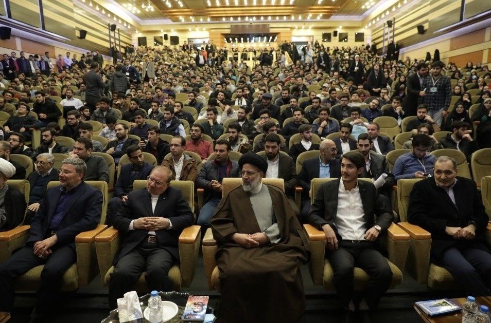 مانع حضور هیچکس در انتخابات نشدم، آقای قالیباف با وفای به عهد کنار کشیدند/ مسئولان به ظرفیت داخلی خود تکیه کنند