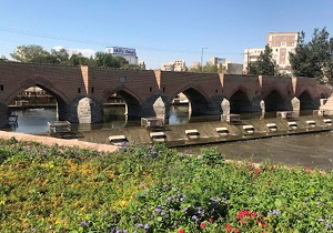 نورپردازی پل تاریخی هفت چشمه اردبیل آغاز شد