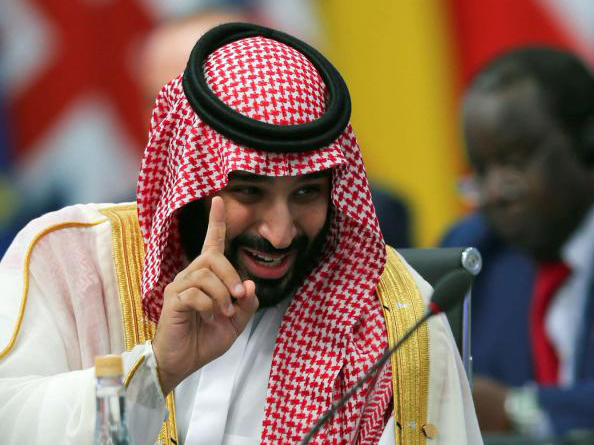 ناگفته&zwnj;های معلم زبان کودکی بن&zwnj;سلمان از تنبلی و بی ادبی&zwnj;اش/همسر ملک سلمان چگونه زاغ سیاه آموزگار جوان را چوب می&zwnj;زد؟