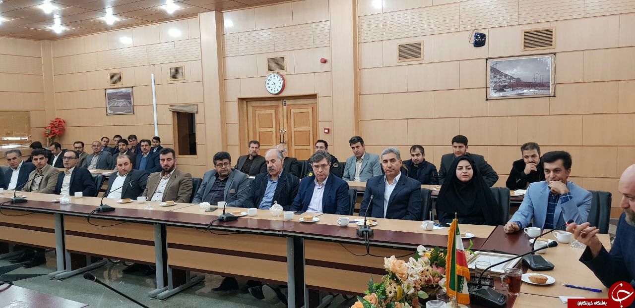 پرداخت تسهیلات اشتغالزایی به جوانان بیکار و کار آفرینان