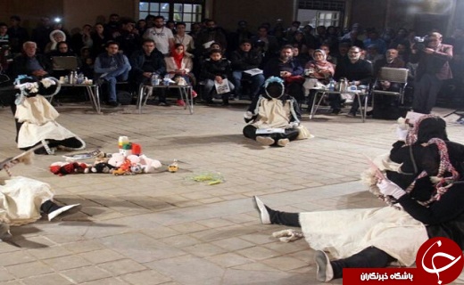 آغاز دومین جشنواره تئاتر خیابانی چتر زندگی در یزد + آلبوم تصویر
