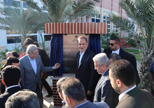 بهره برداری از فاز نخست بزرگترین آب شیرین کن کشور در بندرعباس