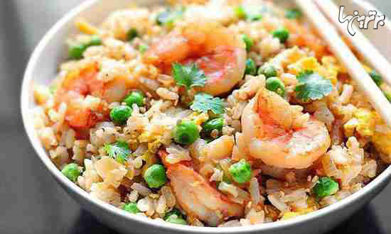 طرز تهیه پلو چینی با میگو؛ غذای دریایی به سبک چین طرز تهیه پلو چینی با میگو؛ غذای دریایی به سبک چین