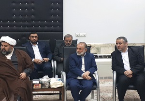 آمریکا و حامیانش کمربند خود را برای نابودی انقلاب جمهوری اسلامی بسته اند