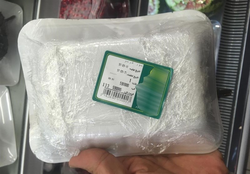 گزارشی از فقر و غنا در تهران / غذای لاکچری نشین&lrm;ها از &laquo;ژامبون گوزن&raquo; تا &laquo;سیب چوبی و موز قرمز&raquo;+تصاویر