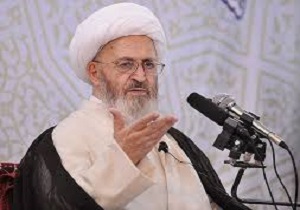 اجرای تئاتر دختران با کلاه گیس در جمهوری اسلامی چه‌معنایی دارد؟