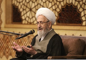 آموزش وپرورش در سیاست حذف تکالیف دانش آموزان تجدیدنظر کنند