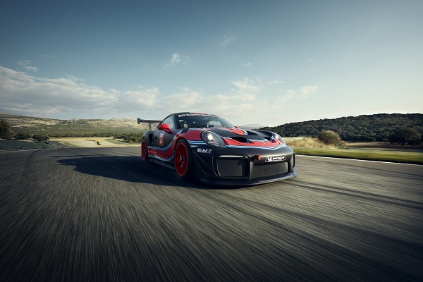 پورشه 911 GT2 RS Clubsport برای حضور در مسابقات بین&zwnj;المللی ساخته می&zwnj;شود +تصاویر
