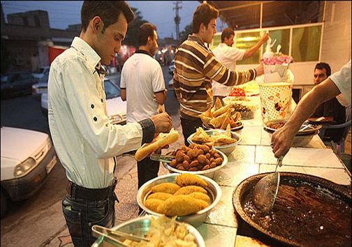 اجرای مرحله نخست طرح ساماندهی دستفروشان نوار ساحلی