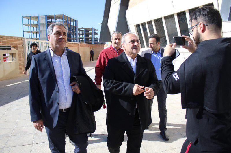 ایرج عرب